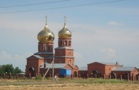Трасса Р251, церковь Славянск-на-Кубани