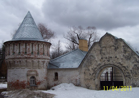 Башня с воротами, главный вход в Феодоровский городок, пушкин, трасса М10