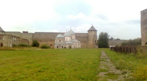 Провиантская башня, Никольская церковь, Успенский собор и Армейский магазин
