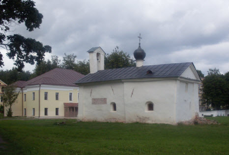 Церковь Андрея Стратилата, Новгород, трасса М10