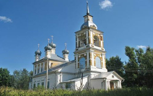 Николаевская церковь, Кадый, трасса Р98