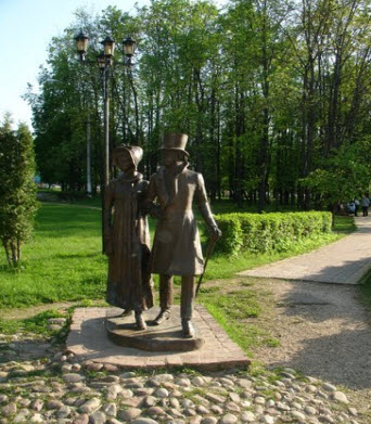 Памятник горожанам, Дмитров, трасса А104