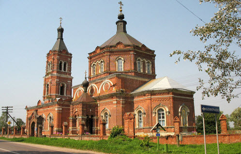 Церковь Рождества Богородицы, Суворово, трасса Р107