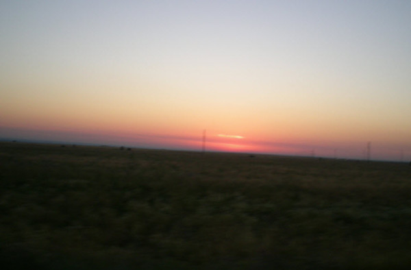 солнце встает на трассе Обливская - Вешенская