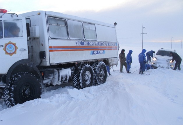 снегопад на дорогах казахстана