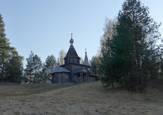 церковь возле озера светлояр
