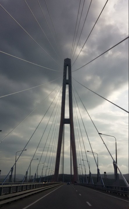 мост на остров русский
