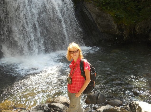 поездка на  водопад  Корбу