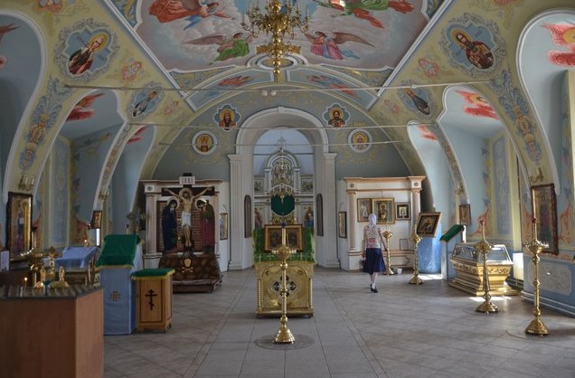 Покровский кафедральный собор внутри