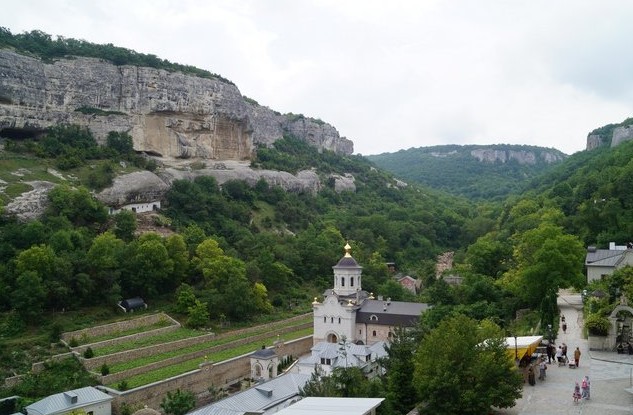 Свято-Успенский пещерный православный монастырь крым