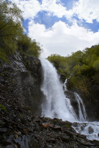 верхняя ступень Чучхурского водопада тебердинский заповедник