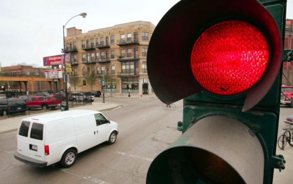 Проезд на красный свет светофора: варианты штрафов в 2019 году