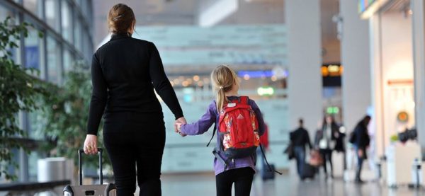Разрешение на выезд ребенка за границу до 18 лет с одним из родителей