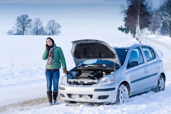 Как быстро прогреть машину в сильные морозы после ночлега